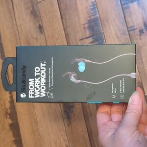 New Skullcandy earbuds